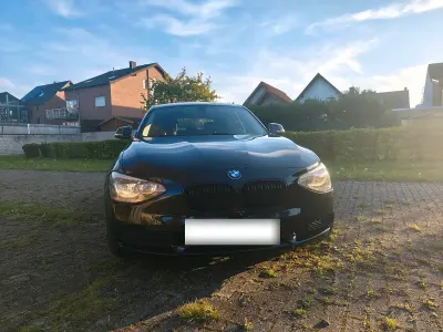 Gebraucht BMW 114 102 PS (75 kW) 2026 Schwarz Kleinwagen