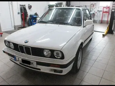 Gebraucht BMW 318 Shadowline 113 PS (83 kW) 1989 Weiß Limousine