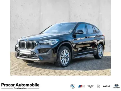 Używany BMW X1 Advantage 136 KM (100 kW) 2022 Czarny SUV
