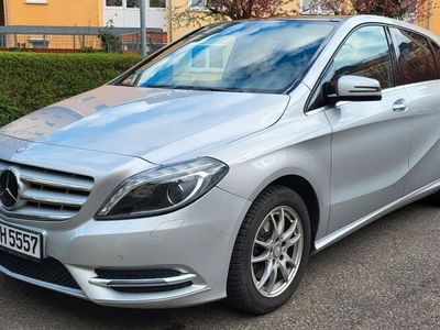 Mercedes B220