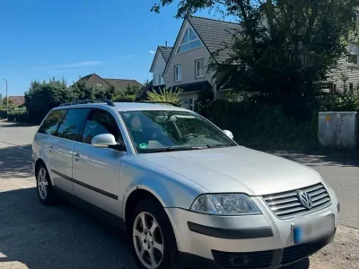 Gebraucht VW Passat 101 PS (74 kW) 2004 Silber Kombi