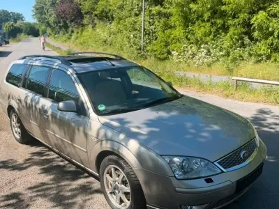 Gebraucht Ford Mondeo 145 PS (106 kW) 2005 Silber Kombi