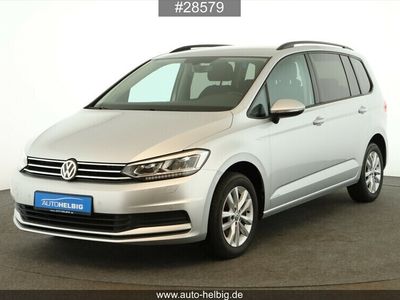 Reflexsilber metallic Gebraucht 2019 VW Touran Comfortline Van / Kleinbus | 18.380 € (Guter Preis)