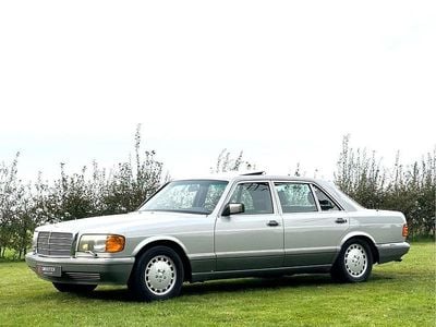 Gebraucht Mercedes 560 279 PS (205 kW) 1987 Silber Limousine