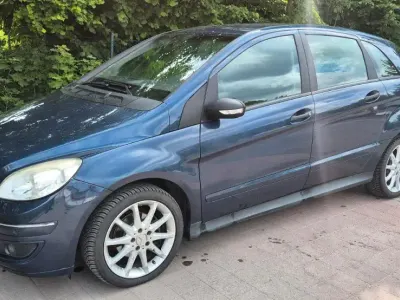 Gebraucht Mercedes B170 116 PS (85 kW) 2006 Blau Van / Kleinbus