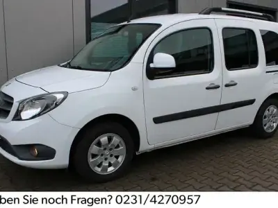 Gebraucht Mercedes Citan 112 Edition 114 PS (83 kW) 2018 Weiß Kombi