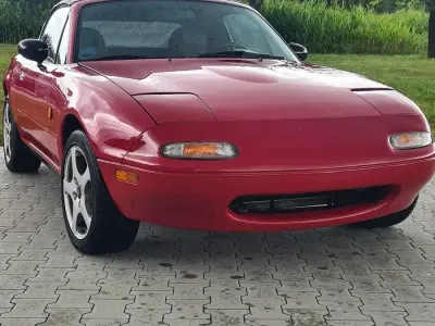 Używany Mazda MX5 90 KM (66 kW) 1991 Czerwony Kabriolet