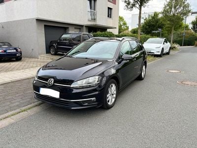 Schwarz Gebraucht 2017 VW Golf VII Kombi | 8.899 € (Guter Preis)