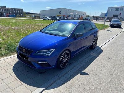 Usata Seat Leon 4Drive 300 CV (220 kW) 2019 Blu Berlina