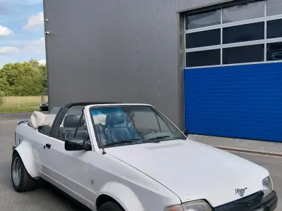 Gebraucht Ford Escort Cabriolet 76 PS (55 kW) 1988 Weiß Cabrio