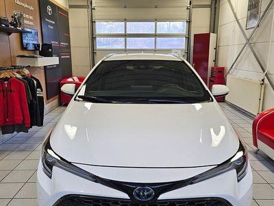 Gebraucht Toyota Corolla Team 122 PS (89 kW) 2021 Schneeweiß Kombi