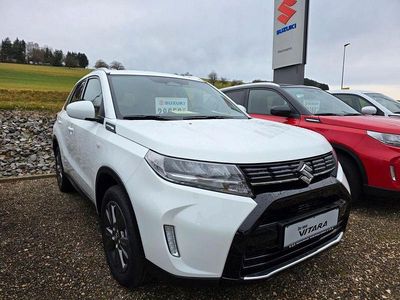 Weiß Neu 2025 Suzuki Vitara Comfort SUV | 28.650 € (Etwas zu teuer)