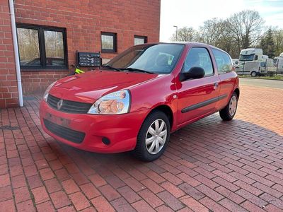 Gebraucht Renault Clio II Campus 58 PS (42 kW) 2010 Rot Kleinwagen