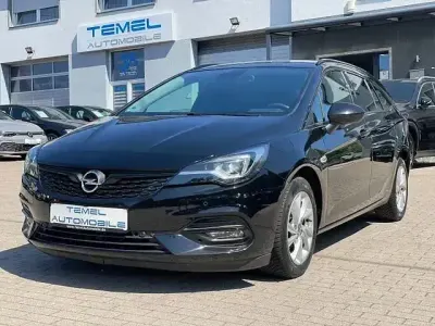 Gebraucht Opel Astra Elegance 122 PS (89 kW) 2022 Schwarz Kleinwagen