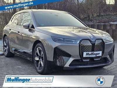 Oxidgrau (metallic) Gebraucht 2023 BMW iX SUV | 58.900 € (Fairer Preis)