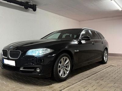 Gebraucht BMW 525 Sport Line 218 PS (160 kW) 2013 Schwarz Kombi