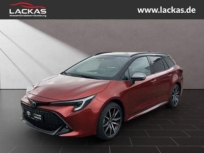 Metal oxide orange / black Gebraucht 2025 Toyota Corolla Basis | 34.990 € (Teuer)