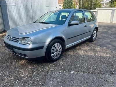 Usata VW Golf IV 102 CV (75 kW) 2001 Argento Utilitaria