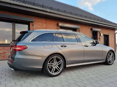 Gebraucht Mercedes E220 AMG line 194 PS (142 kW) 2020 Silber Kombi