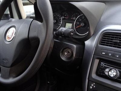 Weiß Gebraucht 2009 Fiat Punto Kleinwagen | 7.800 €