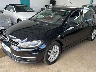 Gebraucht VW Golf VII Highline 116 PS (85 kW) 2019 Schwarz Limousine