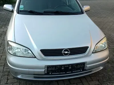 Gebraucht Opel Astra Njoy 101 PS (74 kW) 2003 Silber Limousine