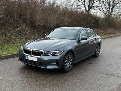 Gebraucht BMW 318 Advantage 156 PS (114 kW) 2021 Grau Limousine