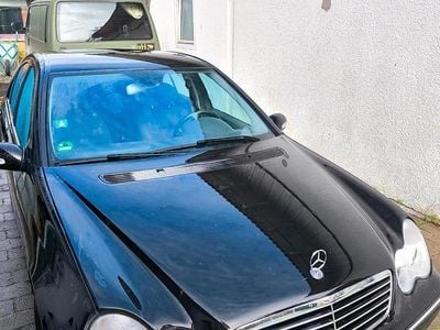 Mercedes C200