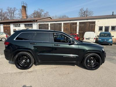 Gebraucht Jeep Grand Cherokee Overland 250 PS (183 kW) 2015 Grün SUV