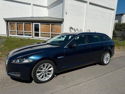Second-hand Jaguar XF Sportbrake 200 CP (147 kW) 2013 Albastru Break