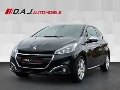 Gebraucht Peugeot 208 Style 82 PS (60 kW) 2017 Schwarz Kleinwagen