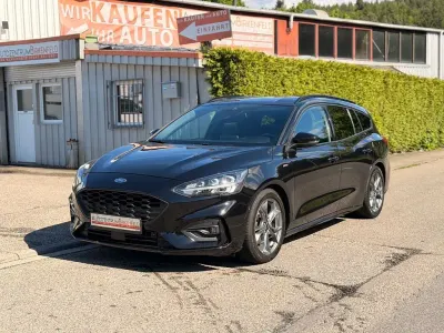 Gebraucht Ford Focus ST-Line 150 PS (110 kW) 2020 Schwarz Limousine