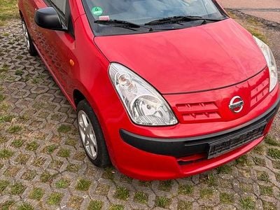 Nissan Pixo