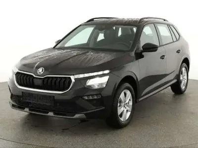 Neu Skoda Kamiq Selection 150 PS (110 kW) 2025 Schwarz metallic SUV