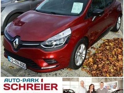 Gebraucht Renault Clio IV LIMITED Deluxe 90 PS (66 kW) 2017 Rot metallic Limousine