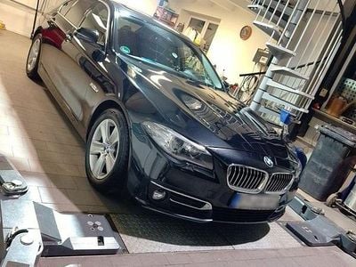 Second-hand BMW 530 Luxury Line 285 CP (209 kW) 2017 Negru Berlinǎ