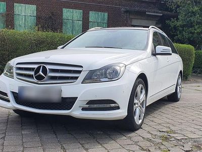 Gebraucht Mercedes C180 156 PS (114 kW) 2012 Weiß Kombi