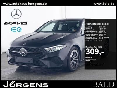 Gebraucht Mercedes A200 Progressive 150 PS (110 kW) 2024 Schwarz kosmosschwarz metallic Limousine