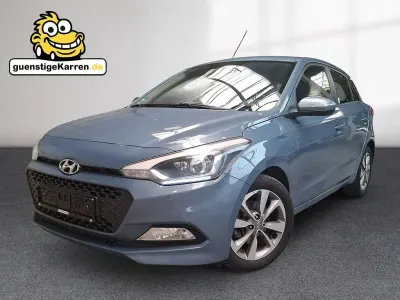 Gebraucht Hyundai i20 Intro Edition 75 PS (55 kW) 2015 Limousine