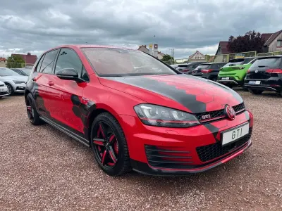 Gebraucht VW Golf VII GTI 230 PS (169 kW) 2015 Rot Limousine