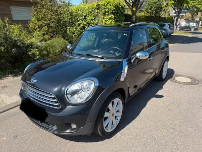 Second-hand Mini Cooper Countryman 111 CP (81 kW) 2011 Negru SUV