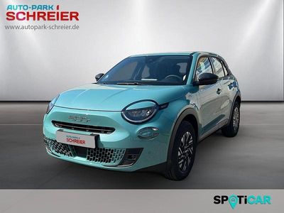 Gebraucht Fiat 600 101 PS (74 kW) 2026 Blau SUV