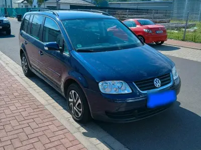 Gebraucht VW Touran 110 PS (80 kW) 2006 Blau Van / Kleinbus