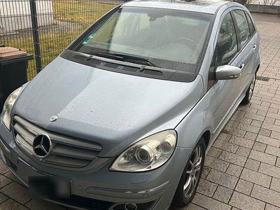 Gebraucht Mercedes B200 140 PS (102 kW) 2005 Blau Van / Kleinbus