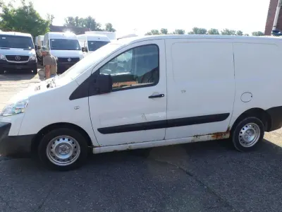 Gebraucht Peugeot Expert 90 PS (66 kW) 2010 Weiß Van