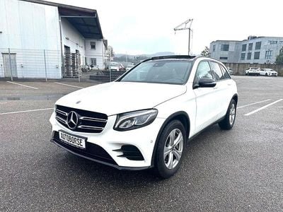 Weiß Gebraucht 2019 Mercedes GLC250 AMG SUV | 27.800 € (Fairer Preis)