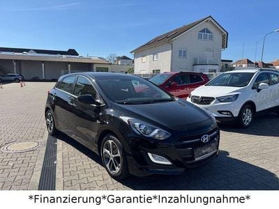 Gebraucht Hyundai i30 Style 136 PS (100 kW) 2016 Schwarz Limousine
