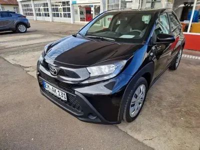 Gebraucht Toyota Aygo X Business Edition 72 PS (52 kW) 2024 SUV
