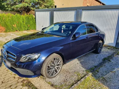 Second-hand Mercedes E200 Avantgarde 184 CP (135 kW) 2019 Albastru Berlinǎ
