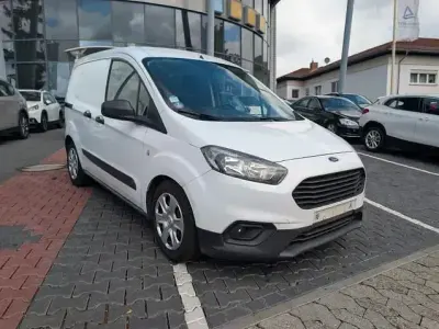 Gebraucht Ford Transit Trend 101 PS (74 kW) 2021 Weiß Van